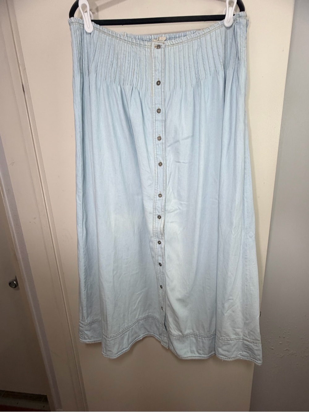 Anthropologie Pilcro Light Wash Cotton Pintuck Basque-Waist Denim Maxi Skirt XL - Picture 5 of 16